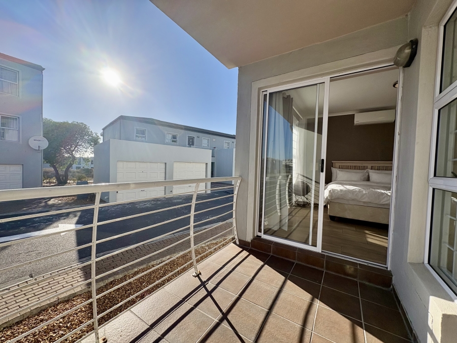 To Let 2 Bedroom Property for Rent in Big Bay Western Cape